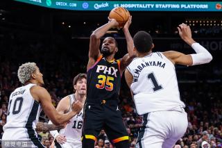 的年轻球员 的年轻球员