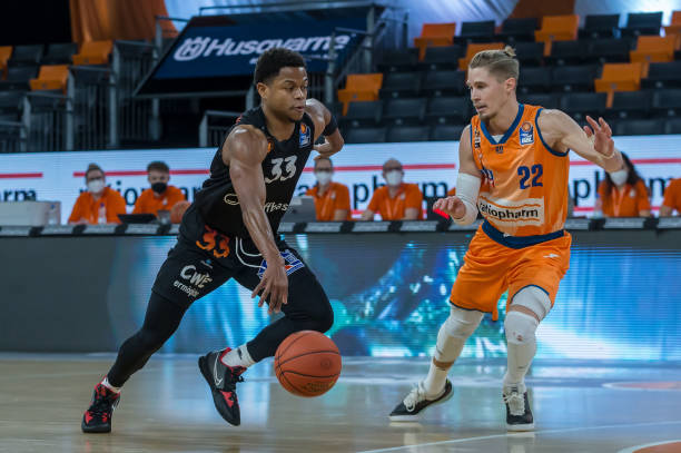 以及深刻的 以及深刻的