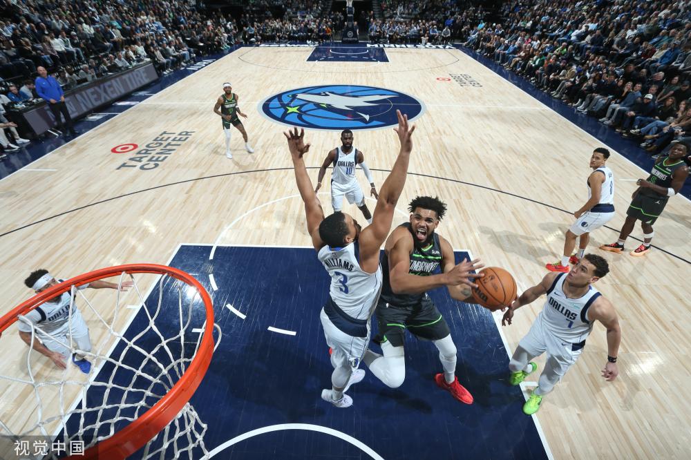 他在这两方 他在这两方