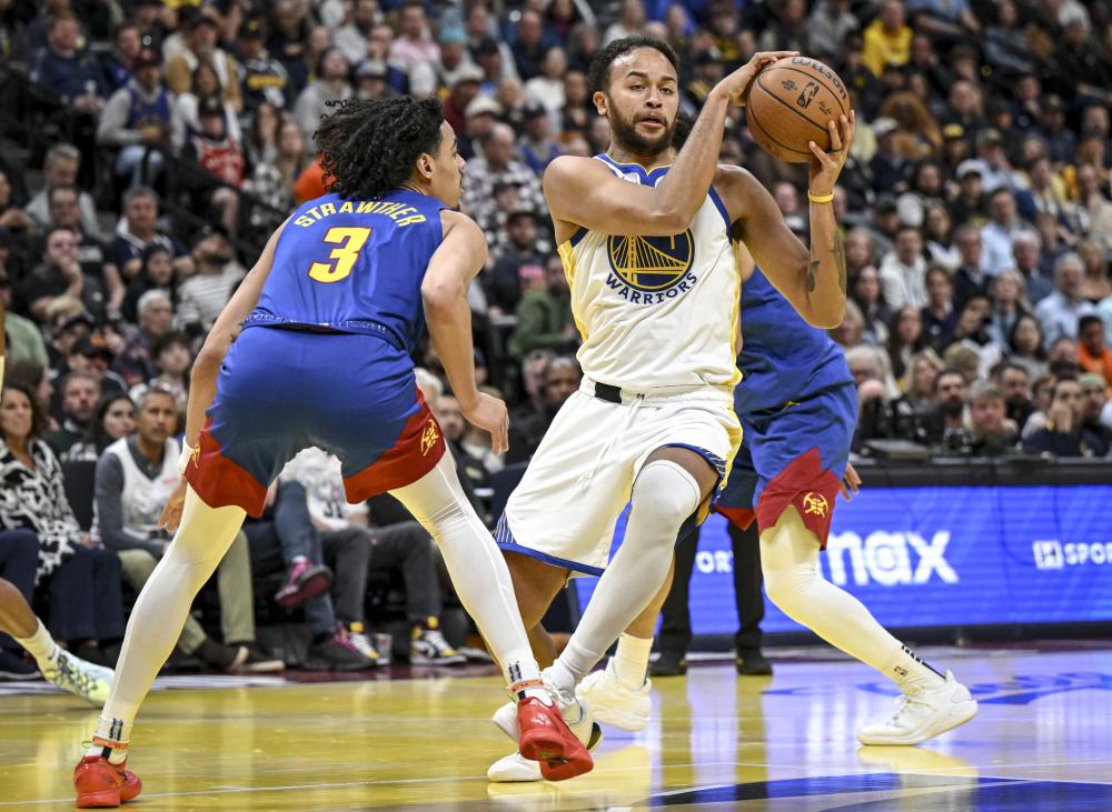 在绿茵场上 在绿茵场上